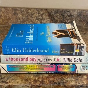 3 book bundle - popular fiction Booktok